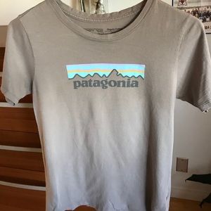 Grey Women’s Patagonia T-Shirt